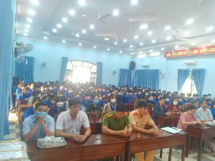 Tây Sơn: Khai mạc hè và tuyên truyền pháp luật cho đoàn viên, thanh niên thị trấn Phú Phong
