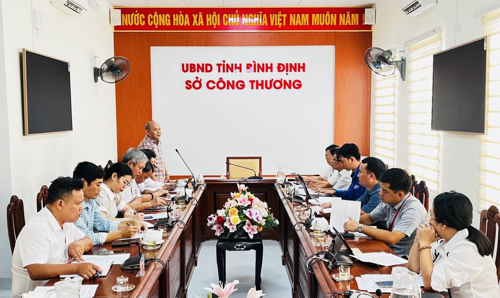 Sở Công Thương cần có các biện pháp nâng cao chất lượng, hiệu quả hoạt động phổ biến, giáo dục pháp luật gắn với ứng dụng công nghệ thông tin, chuyển đổi số